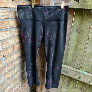 lululemon athletica Wunder Under Black and Dark Purple Iris Patterned Leggings
